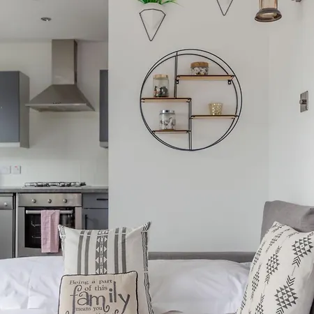 Bright 2 Bedroom Flat In Lambeth With Balcony London Exterior photo