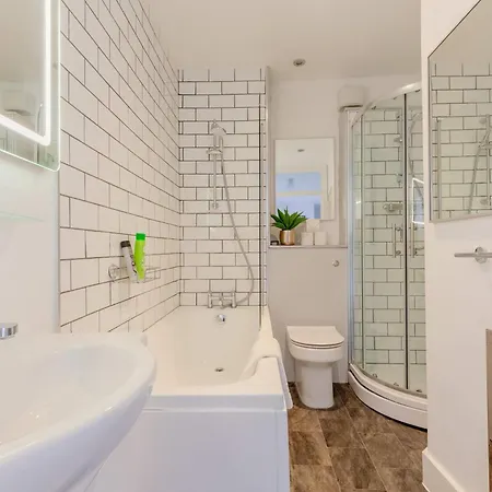 Bright 2 Bedroom Flat In Lambeth With Balcony London Exterior photo