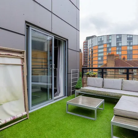 Bright 2 Bedroom Flat In Lambeth With Balcony London Exterior photo